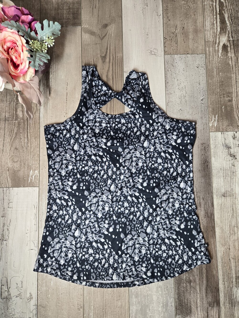 Marika Black & Gray Animal Print Racerback Tank Top – Women’s Medium